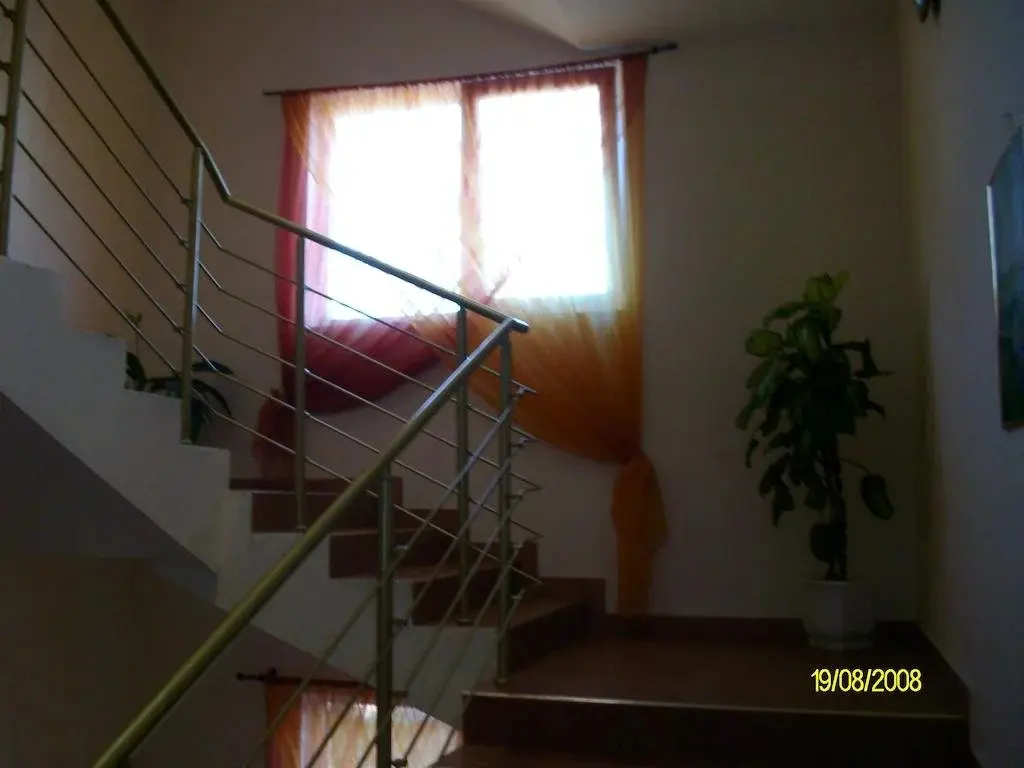 Китен: Hotel Kiparis