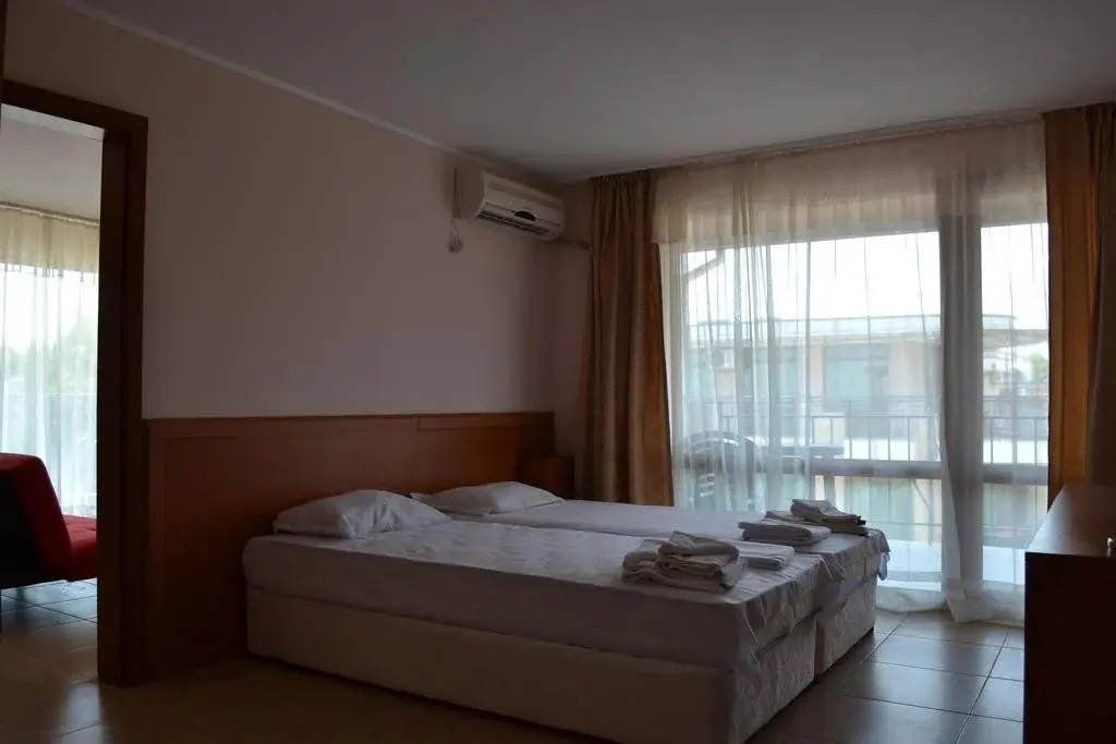 Созополь: Phoenix Family Hotel