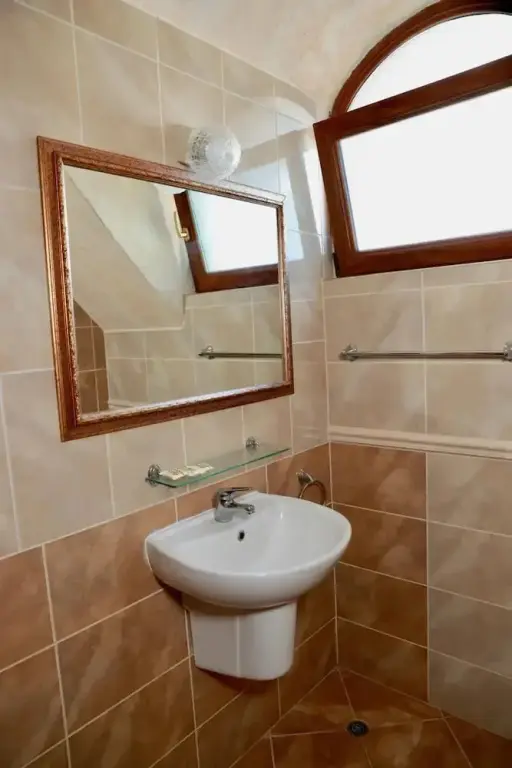 Равда: Family hotel Tropicana
