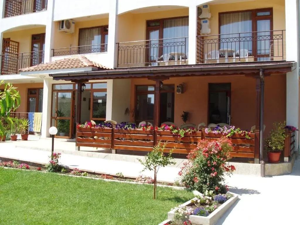 Свети Влас: Hotel Genada