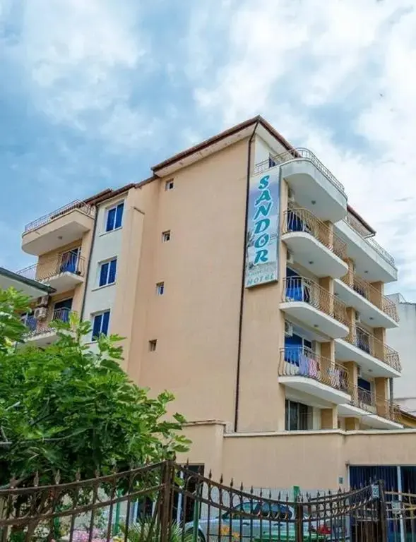 Несебр: Hotel Sandor