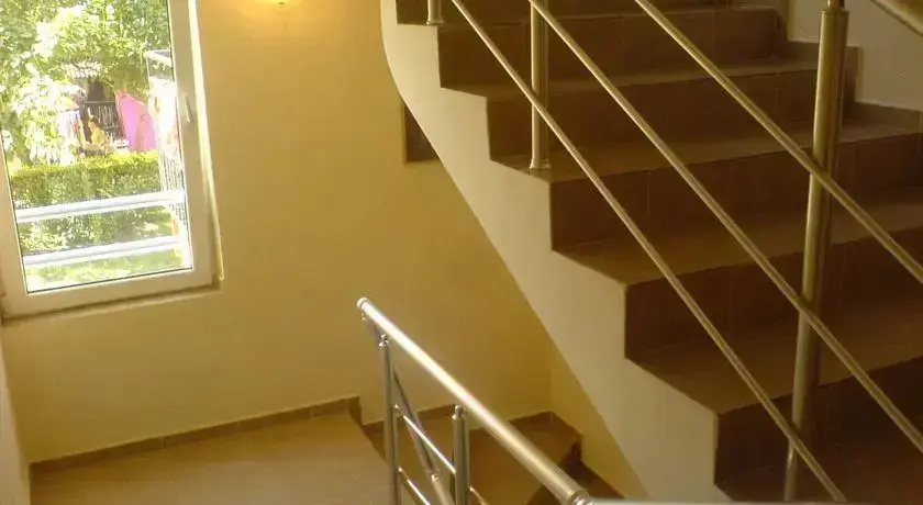 Равда: Guest House Ekaterina