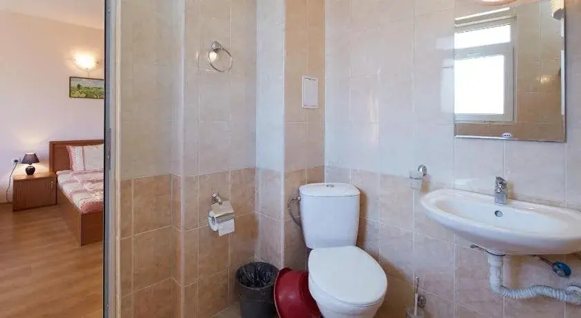 Равда: Guest House Ekaterina