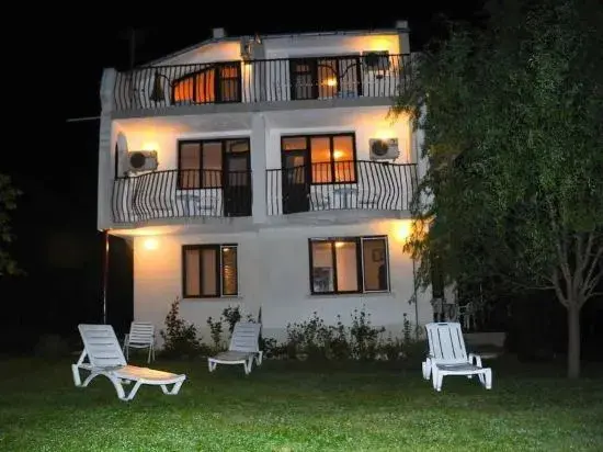 Лозенец: Villa Velika - Slavi
