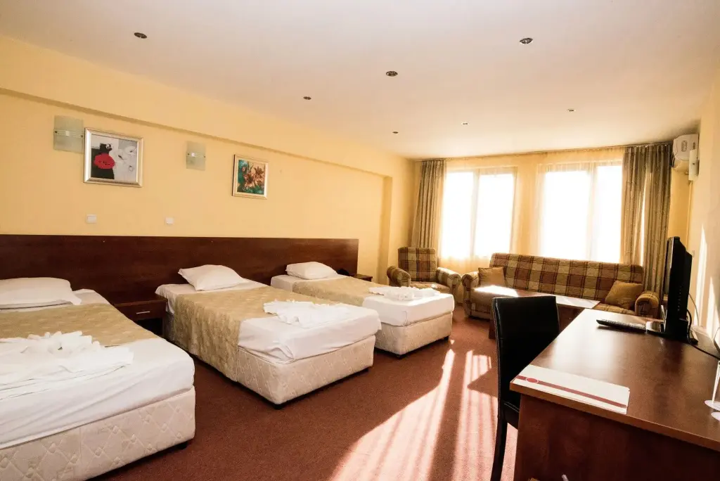 Бургас: Hotel Avenue