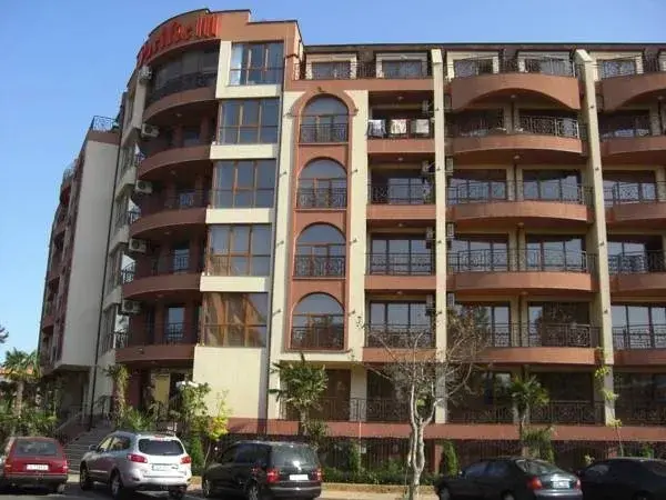 Солнечный берег: Pacific 3 Apartments