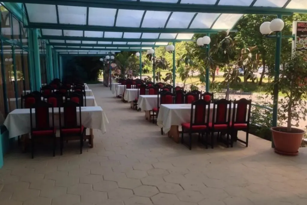 Солнечный берег: Zefir Hotel