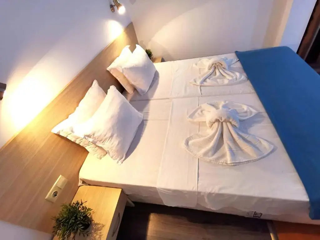 Солнечный берег: Hotel Largo