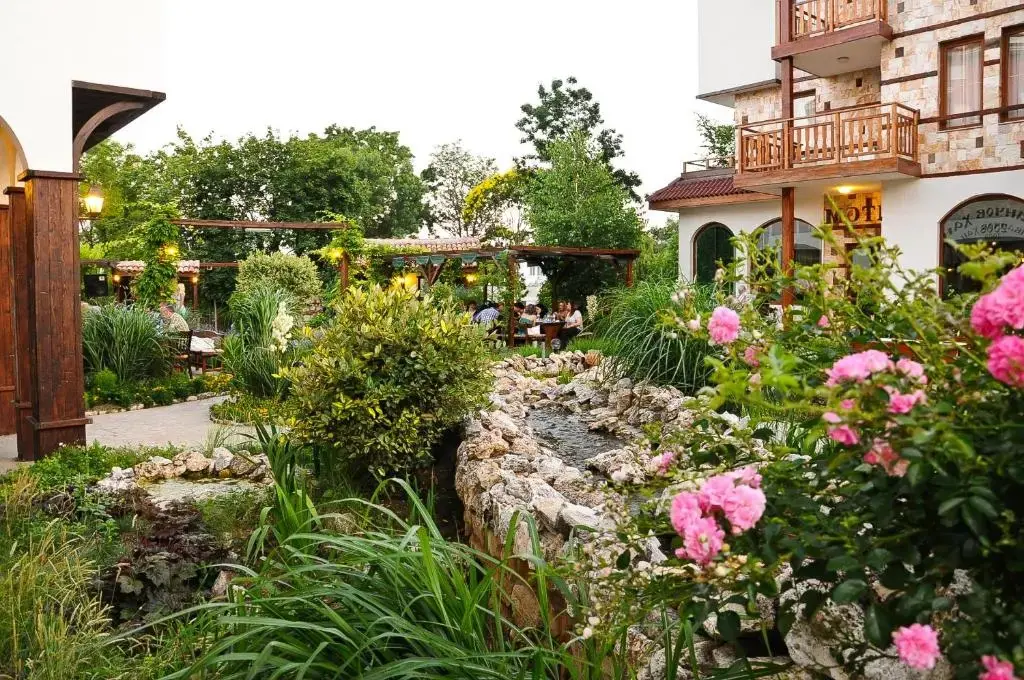 Варна: Hotel Hanat