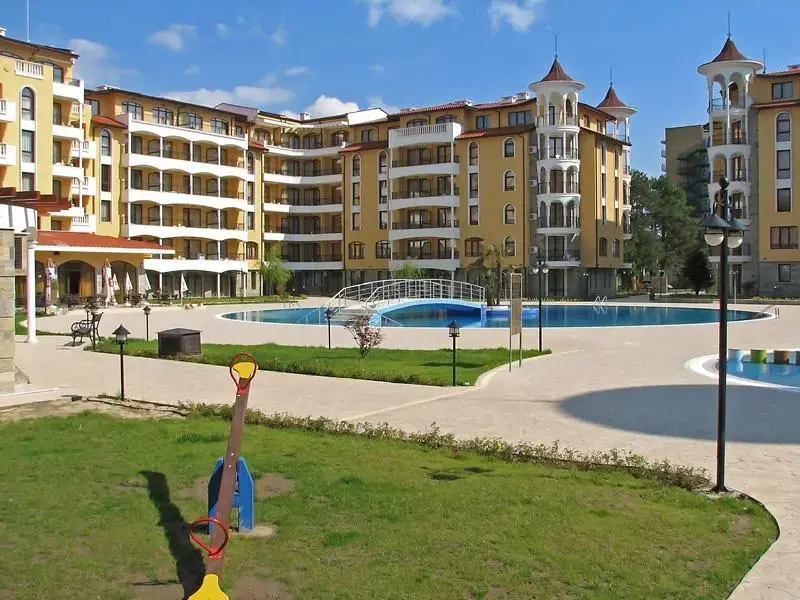 Солнечный берег: SD Royal Sun Apartments