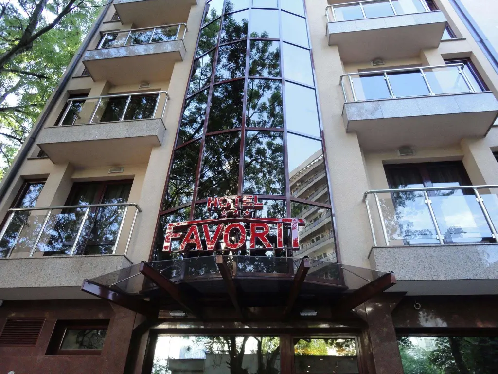 София: Hotel Favorit