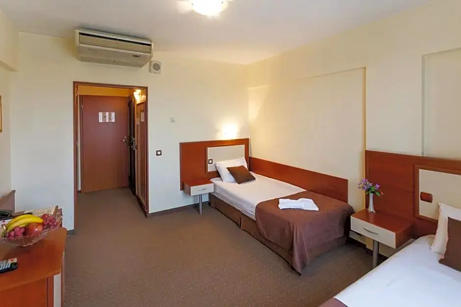 София: Nadejda Hotel