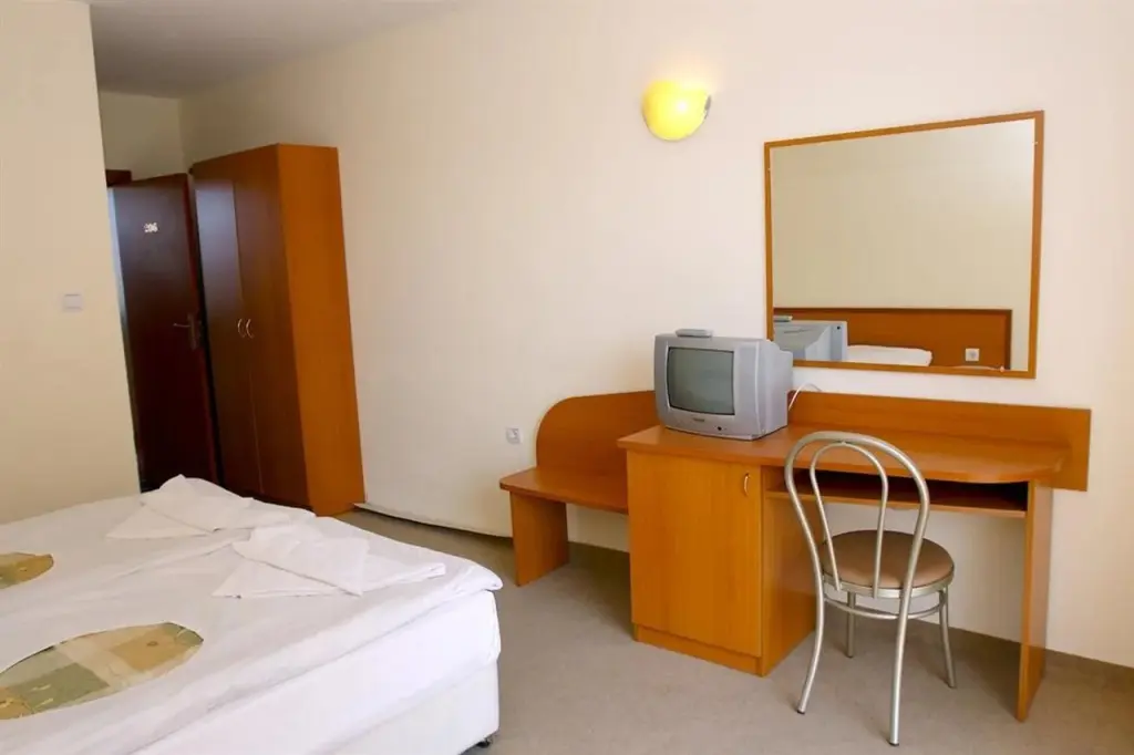 Солнечный берег: Family Hotel Romantic