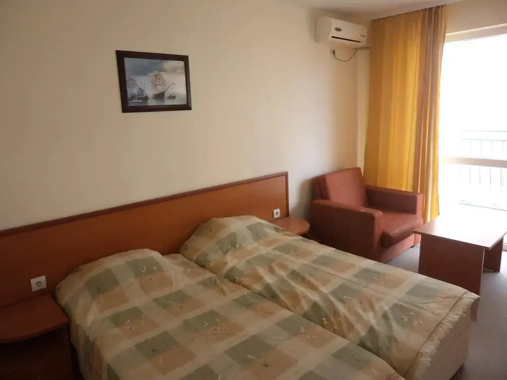 Солнечный берег: Family Hotel Romantic