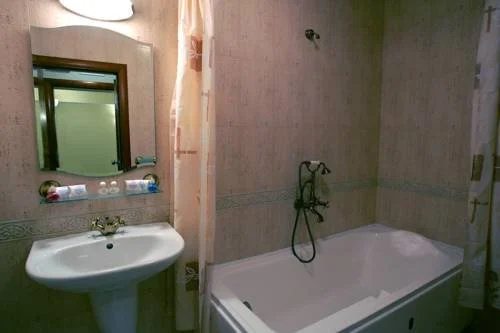 Варна: Three Dolphins Family Hotel