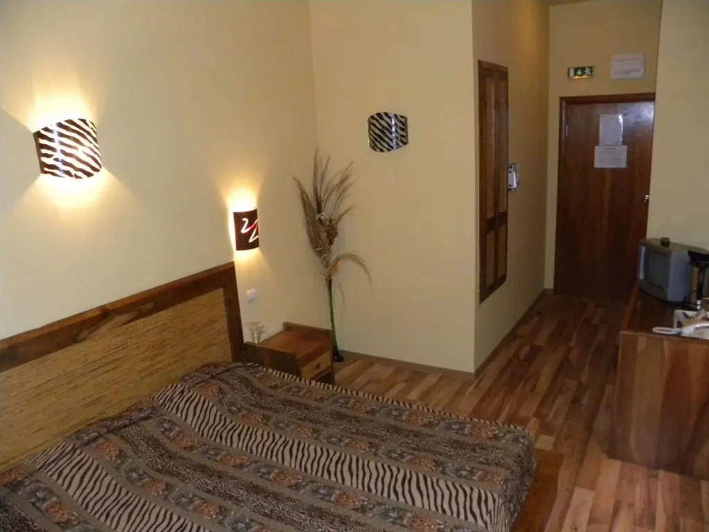 Варна: Three Dolphins Family Hotel
