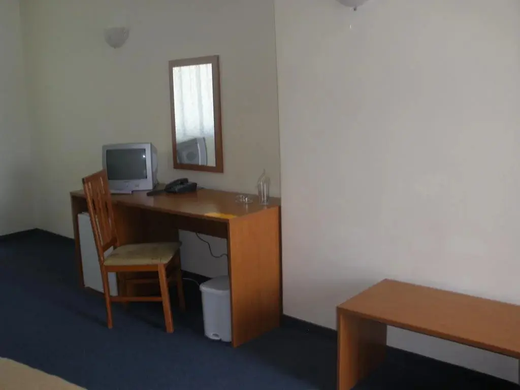 Солнечный берег: Atoss Hotel
