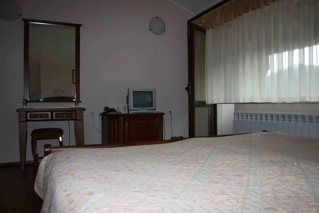 Смолян: Hotel Spartak