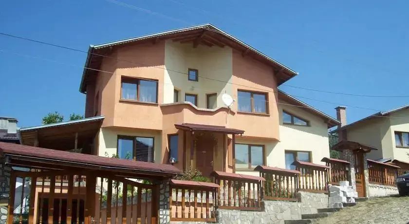 Дупница: Villa Marti