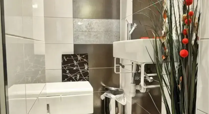 София: Central & South Park Apartments