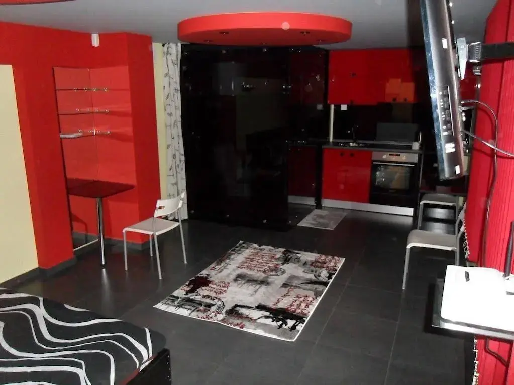 София: Central & South Park Apartments