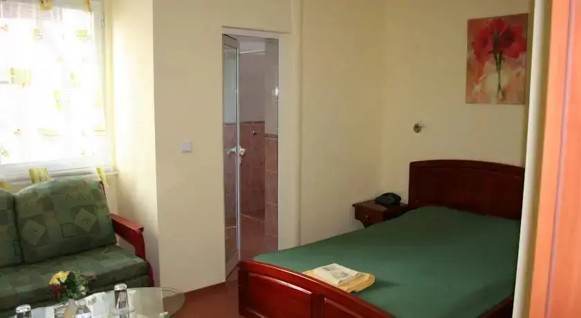 София: Family Hotel Kitka