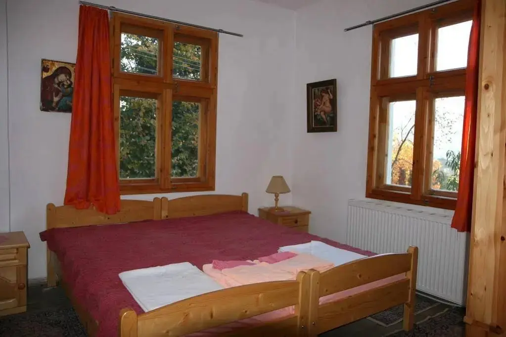 Горна-Оряховица: Four Seasons House