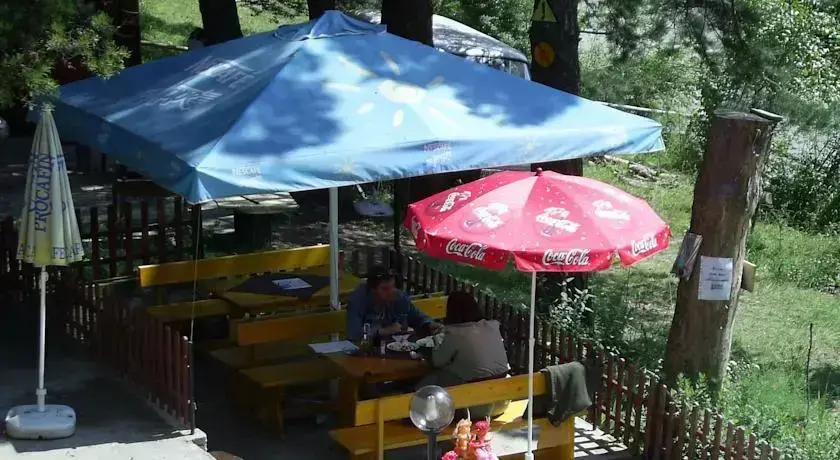 Батак: Family Hotel Shisharka
