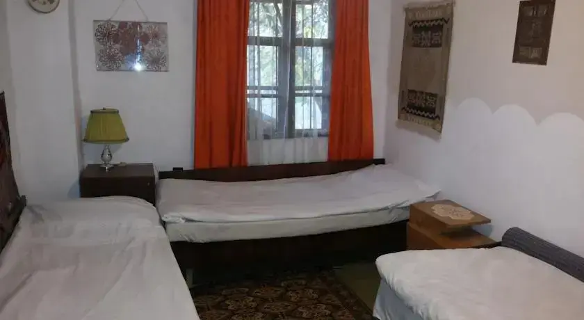 Горна-Оряховица: Guest House Bukovets
