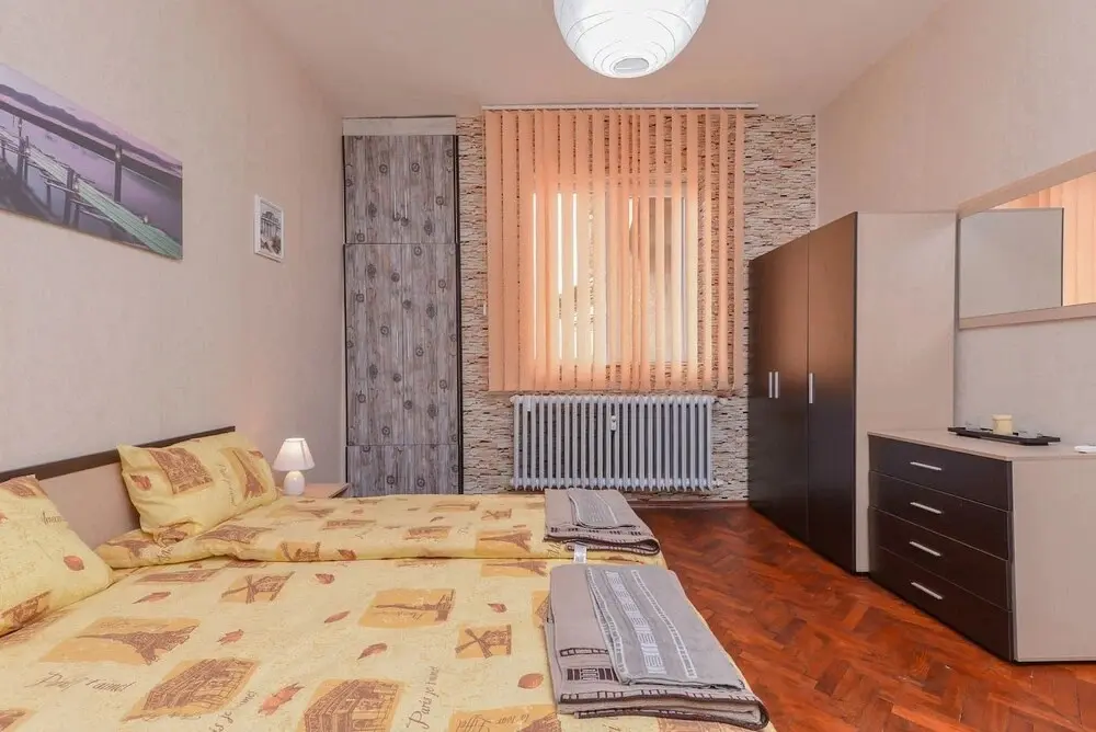София: FM Deluxe 2-BDR Apartment - Rakovski street