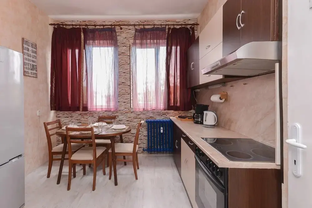 София: FM Deluxe 2-BDR Apartment - Rakovski street