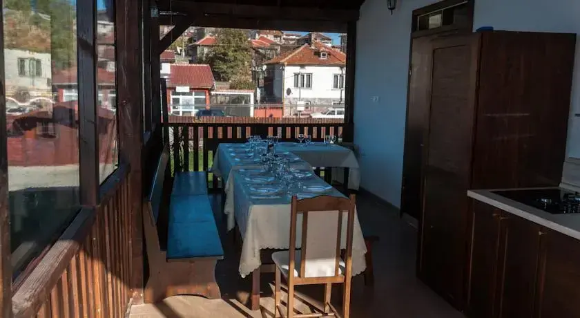 Правец: Villa Atika