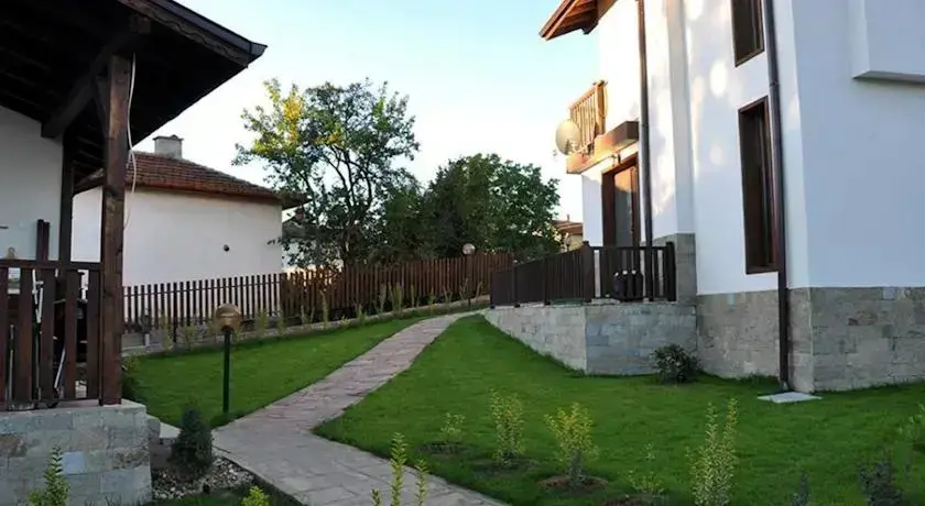 Правец: Villa Atika