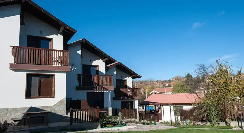 Правец: Villa Atika