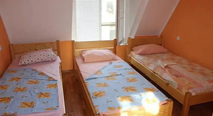 София: Deniz Hostel Han