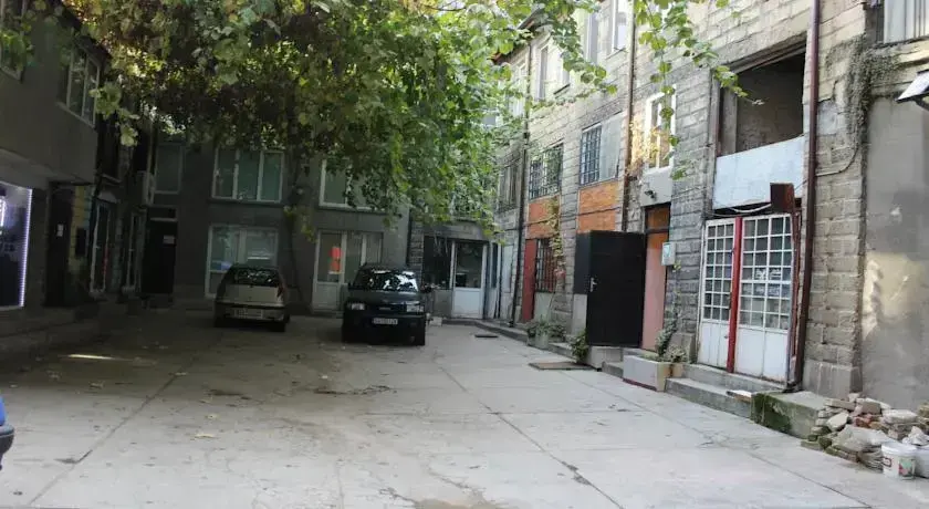 София: Deniz Hostel Han