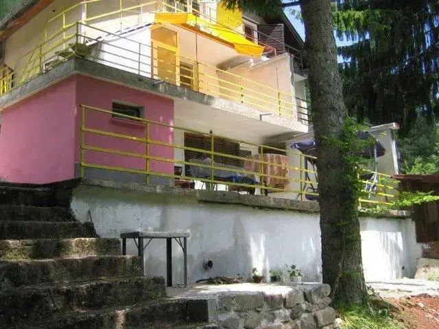 Троян: Mechta Guest House