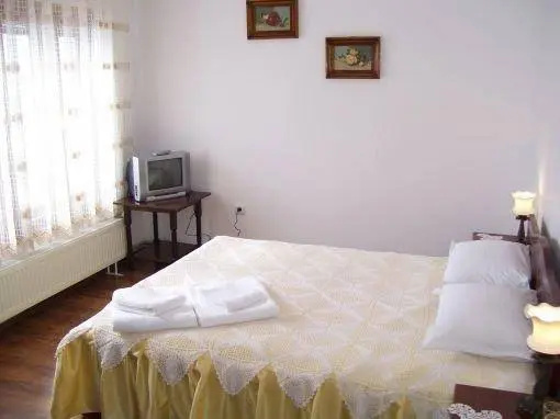Боровец: Iundova Guest House