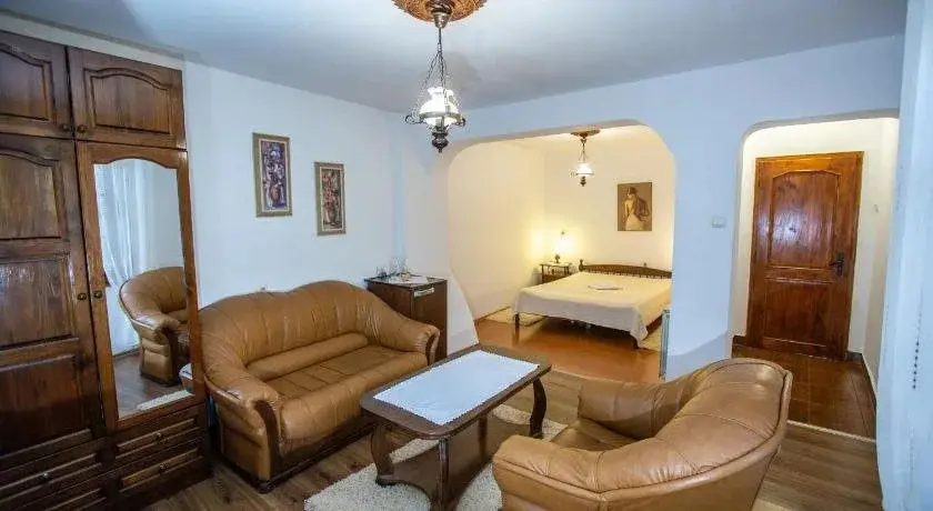 Ловеч: Oazis Family Hotel