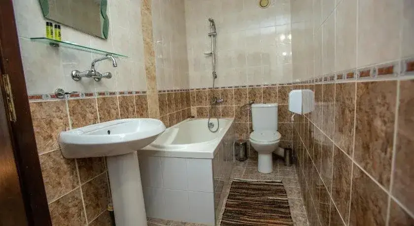 Ловеч: Oazis Family Hotel