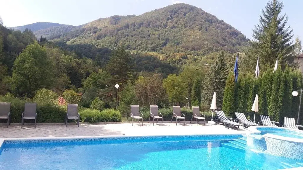 Правец: Hotel Perfect