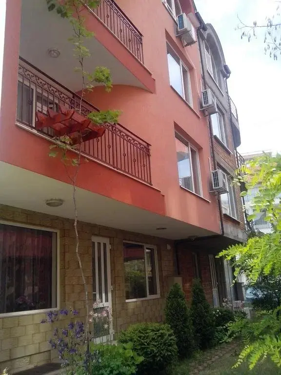 Несебр: Tania Guest House