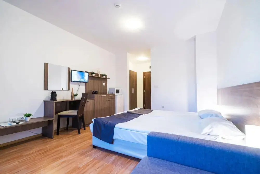 Солнечный берег: Admiral Plaza Hotel