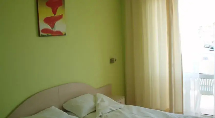 Свети Влас: Niki Guest House