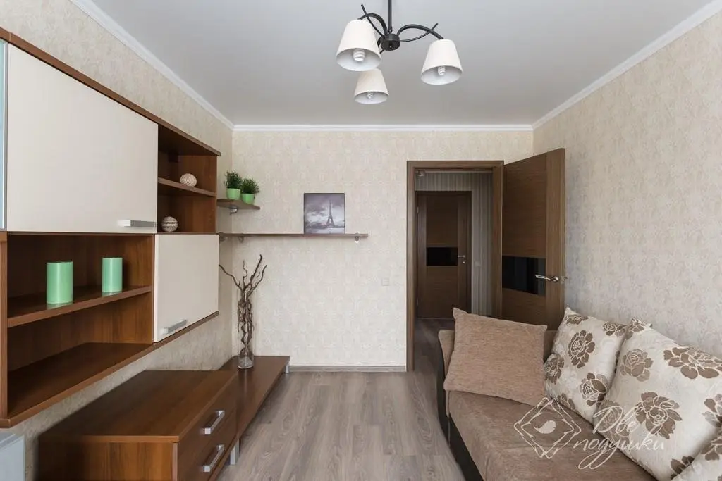 Вологда: Dve Podushki Na Preminina 4 Flat