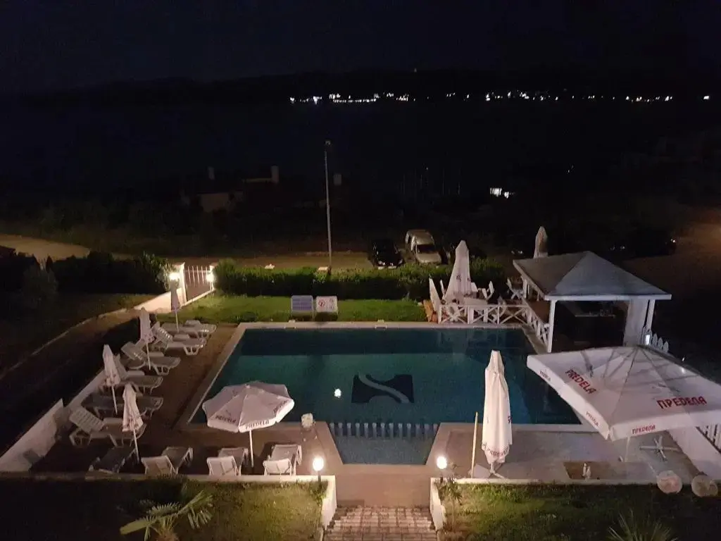 Созополь: Safo Apartments and Rooms