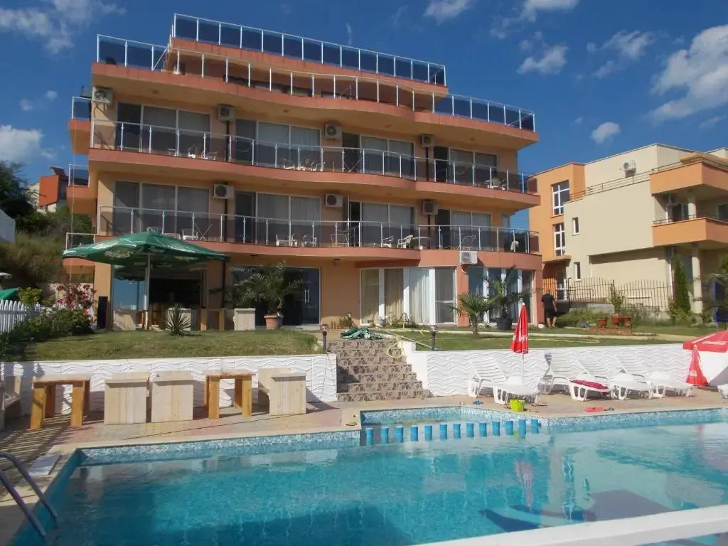 Созополь: Safo Apartments and Rooms