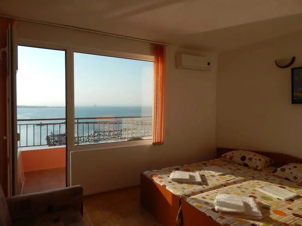 Созополь: Tony Guest House