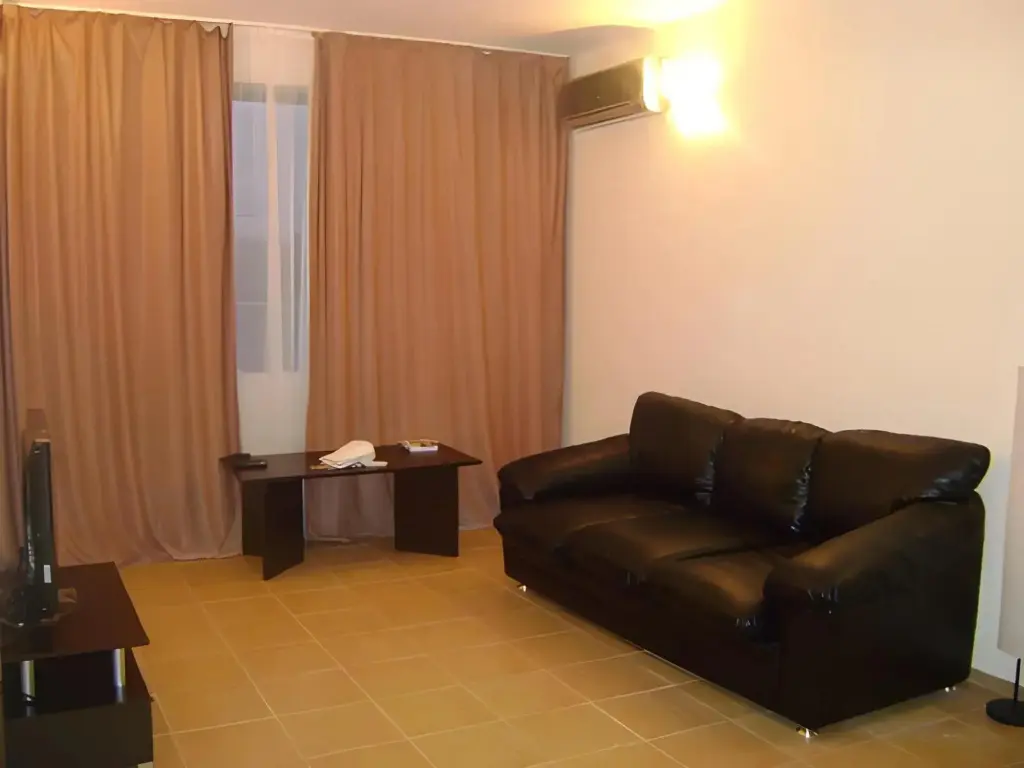 Варна: Golden Maria Apartment Yalta Complex