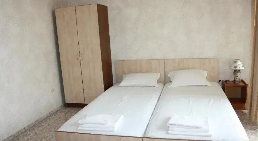 Свети Влас: Family Hotel Santorini